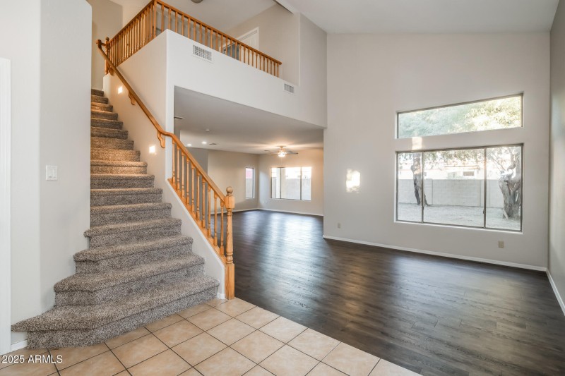 004-photo-foyer-15003482