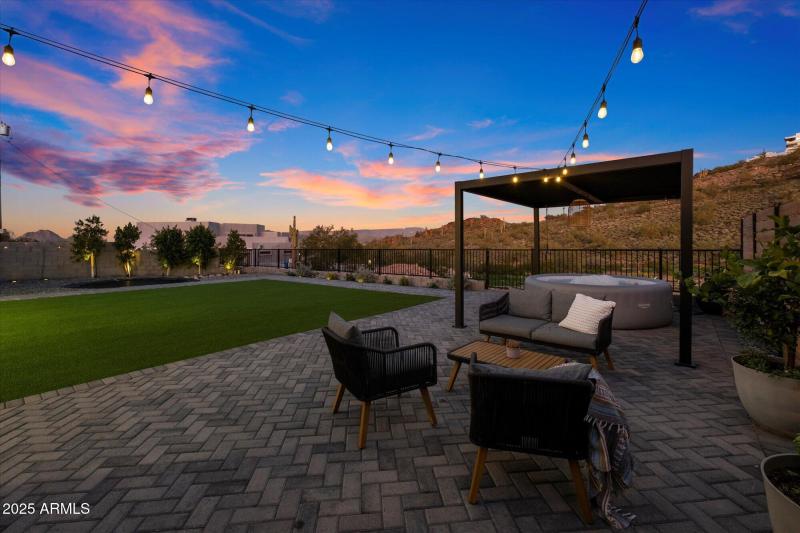 NOrtheast View - City Light - Anthem