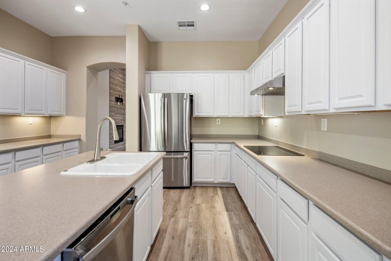 Lots of Cabinets/Counter Space