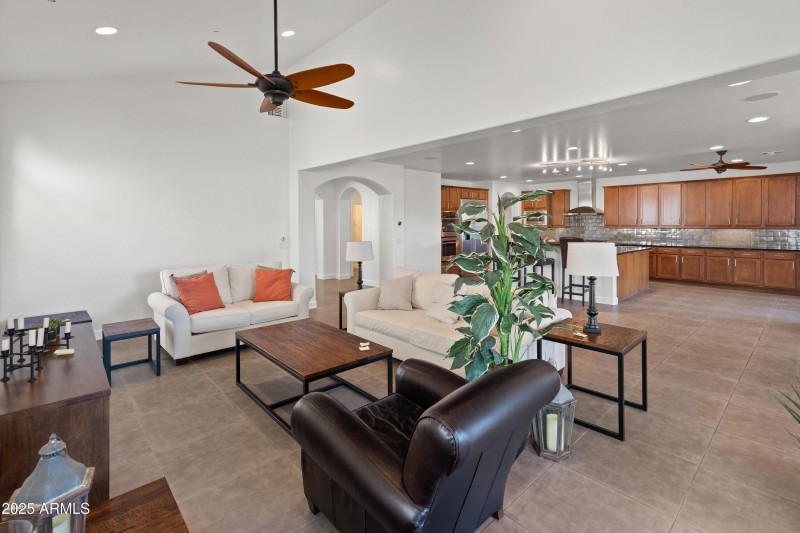 10062 E South Bend Dr-13