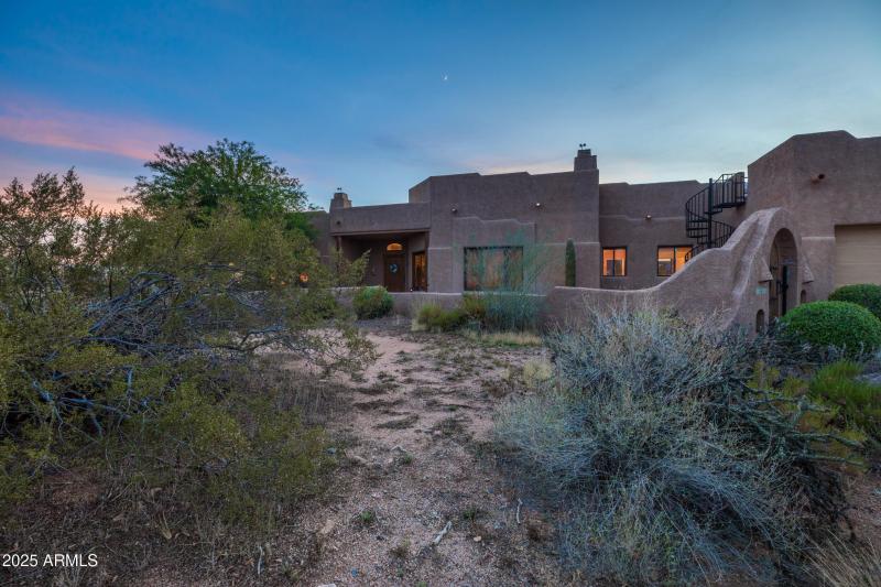 Peaceful Desert Home