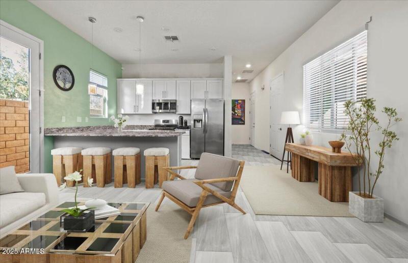 2-18562 W Thistle Landing Dr 42 VS