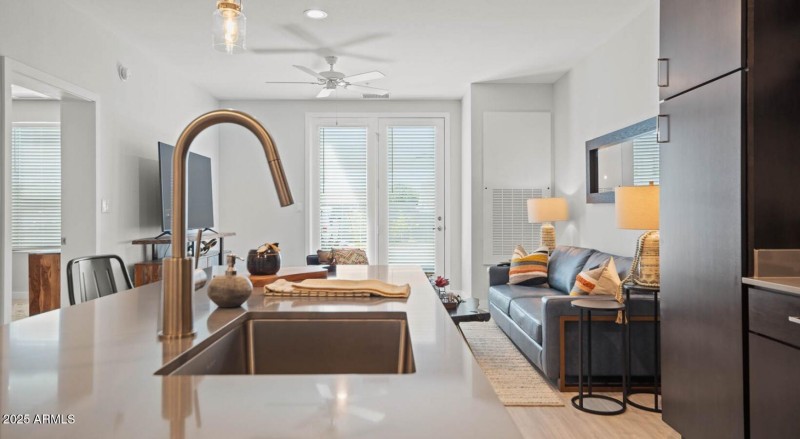 Farmhouse Style Kitchen Sink