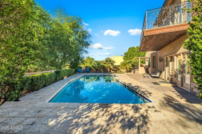 mls_1139 E Coral Gables Dr-60