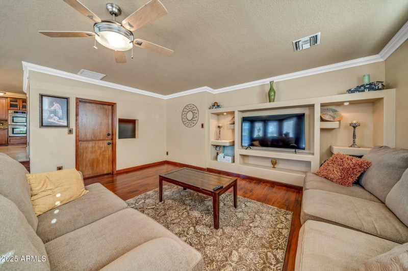 mls_1139 E Coral Gables Dr-55