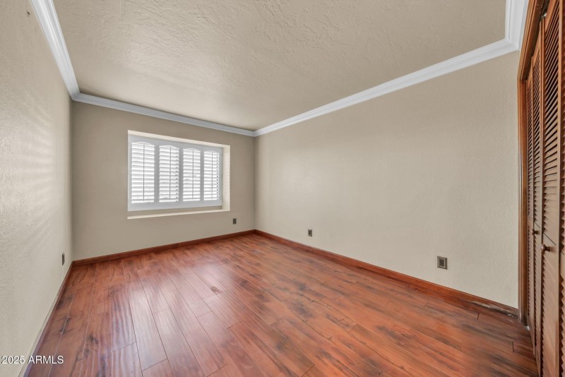 mls_1139 E Coral Gables Dr-43