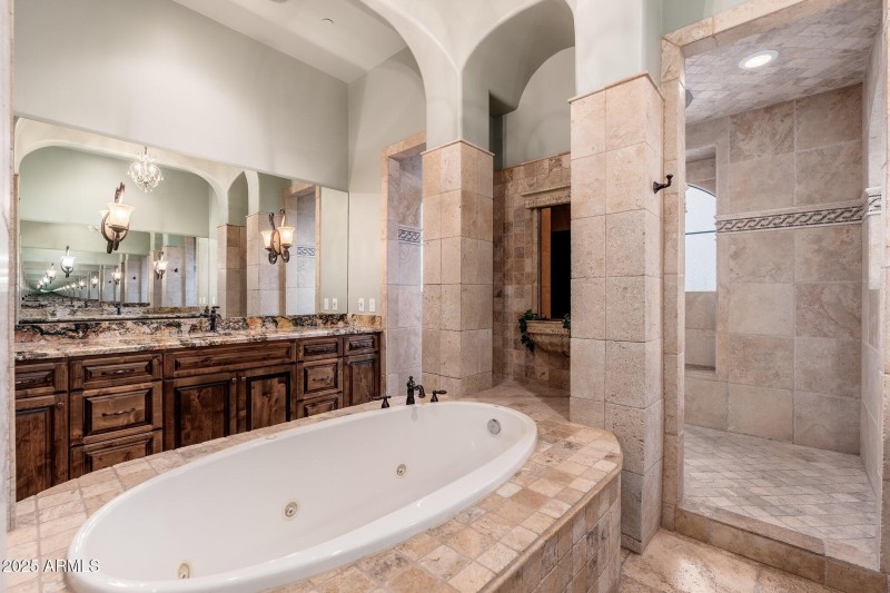 12980 E Cochise Rd - 31