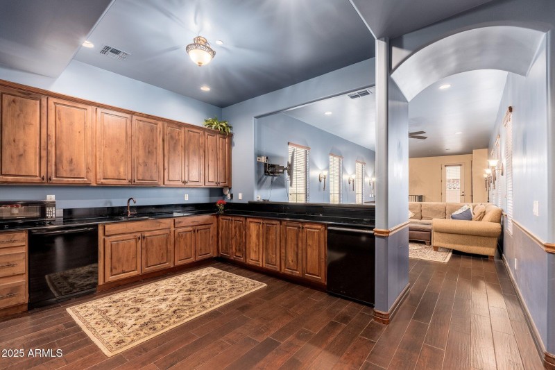 12980 E Cochise Rd - 55