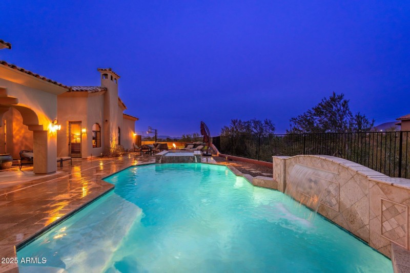 12980 E Cochise Rd - 79