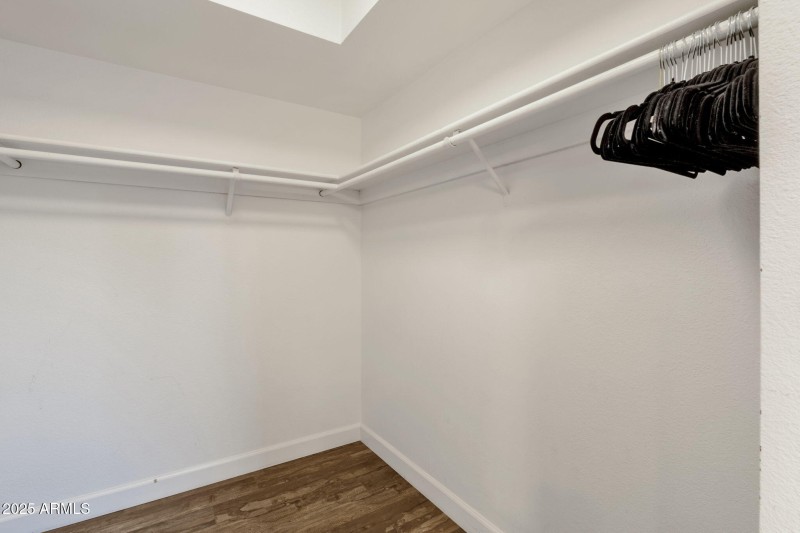 37-web-or-mls-5210-e-karen-dr