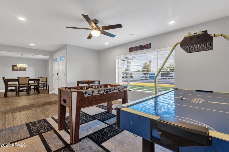 13-web-or-mls-5210-e-karen-dr