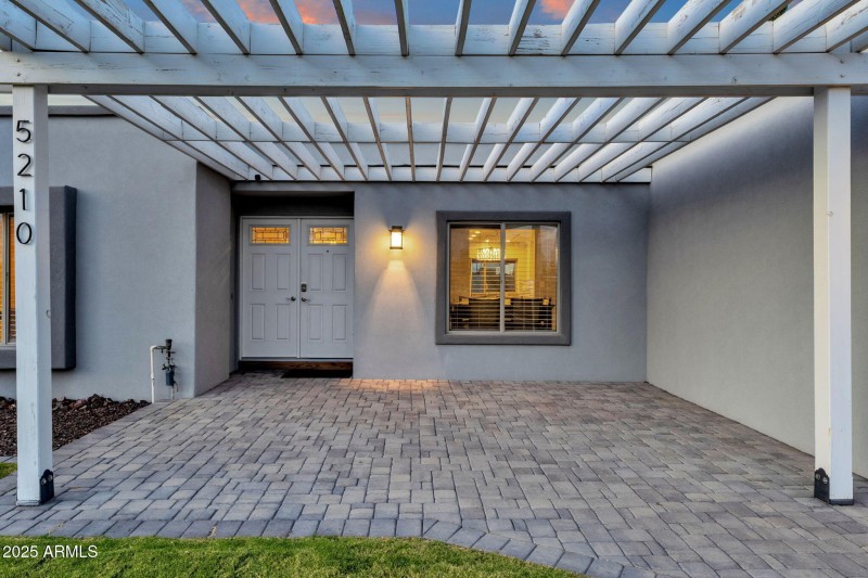 7-web-or-mls-5210-e-karen-dr