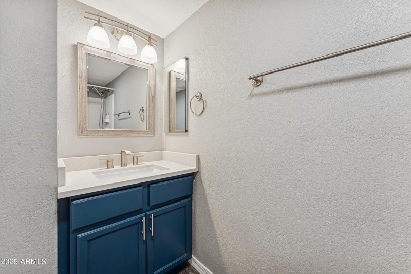 Full Bathroom Upstairs