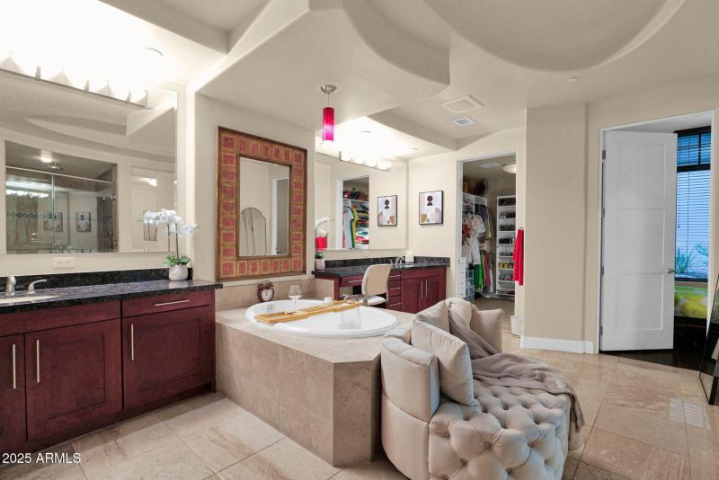 46-web-or-mls-P1404096