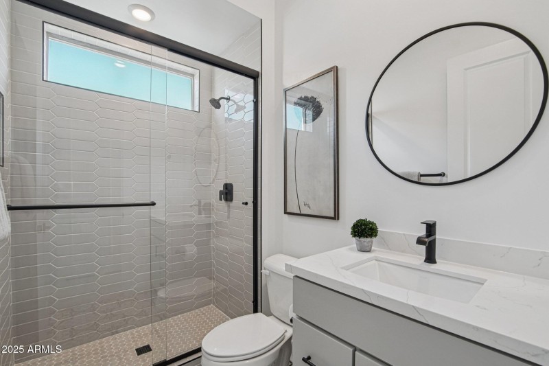 36-web-or-mls-E Waller Ln-S2611-036