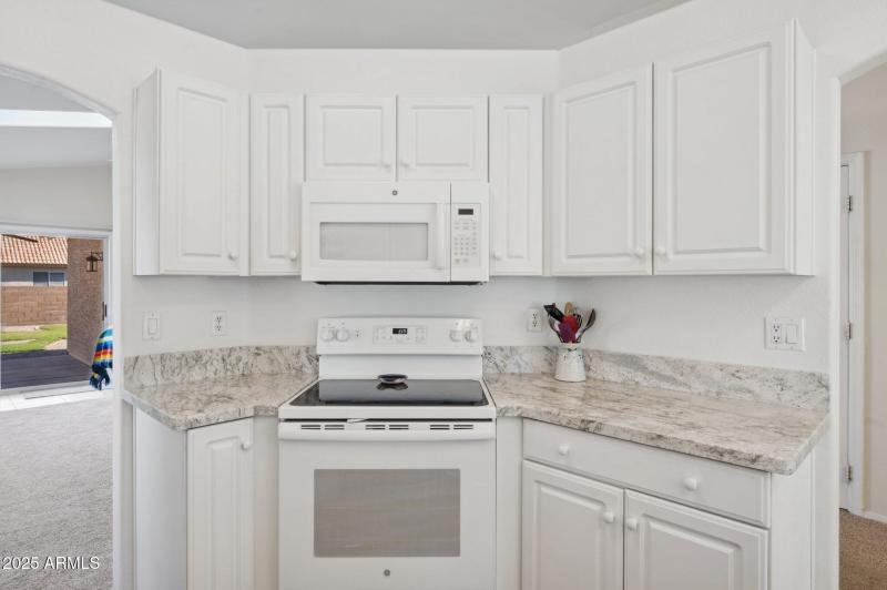 11-web-or-mls-1211-n-jackson-st