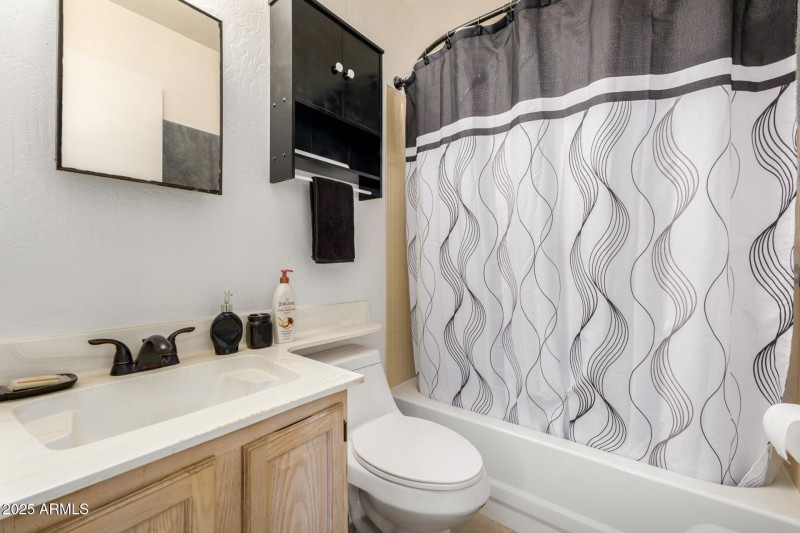 48822 N ROUGHRIDER RD