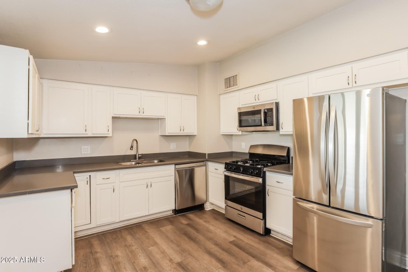 007-photo-kitchen-15003330