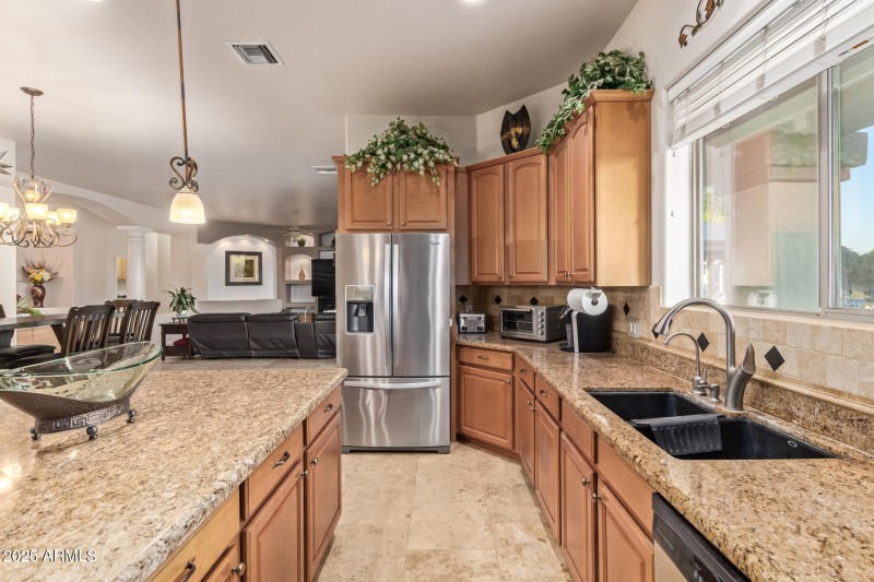 21 - Avenida Del Sol