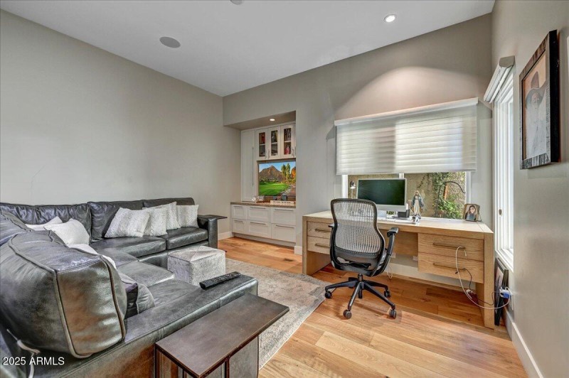 Den/Main Level Guest Room