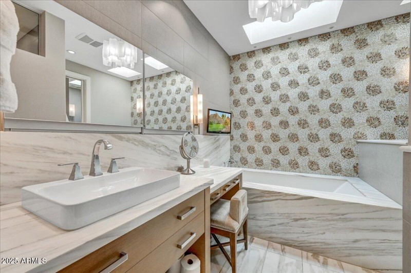 Primary Bath Upstairs