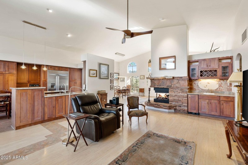 21-Living Room to Kitchen