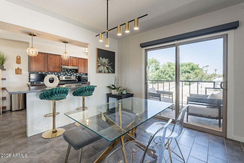 20240911035927314721000000-o