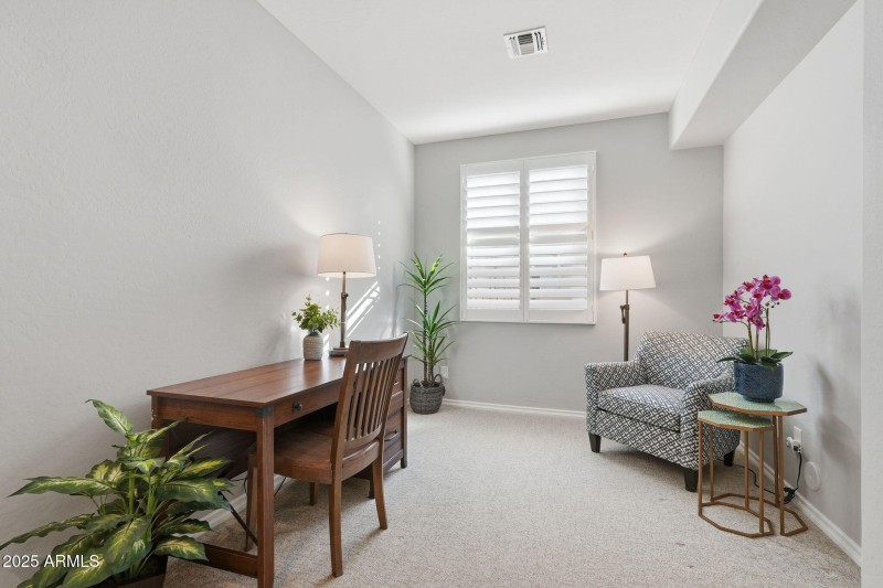 Office/Versatile Space