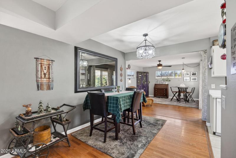 13_10001_W_Burns_Dr13_mls