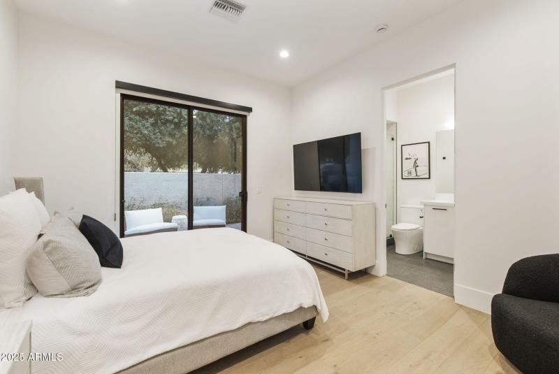 Secondary Bedroom Suite