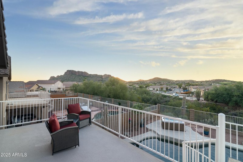 Sunset & Dinosaur mountain view