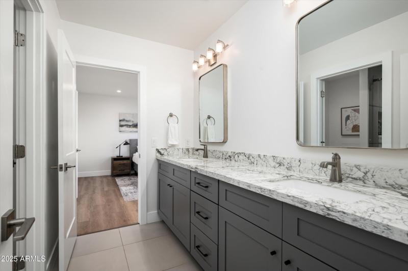 Bathroom 2-Jack & Jill