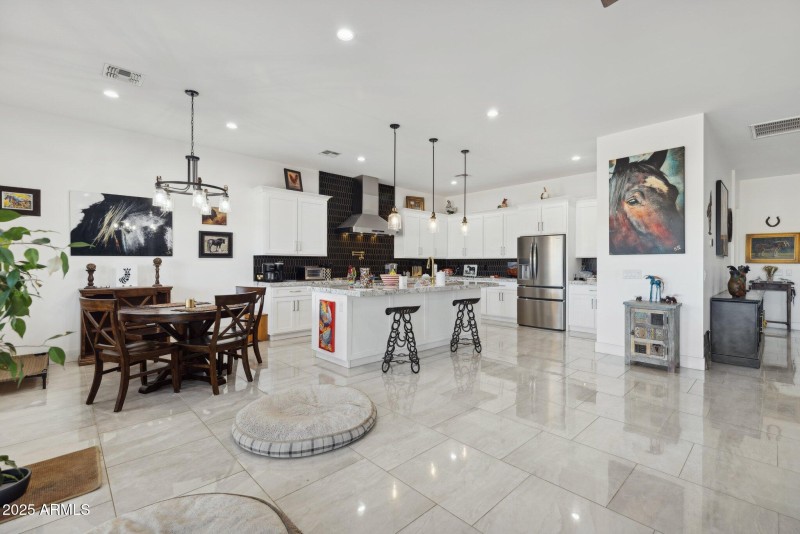 23-web-or-mls-6786-w-palomino-wy