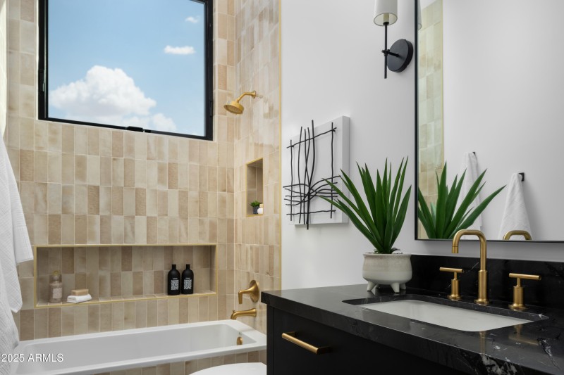 Guest hall bath upstairs