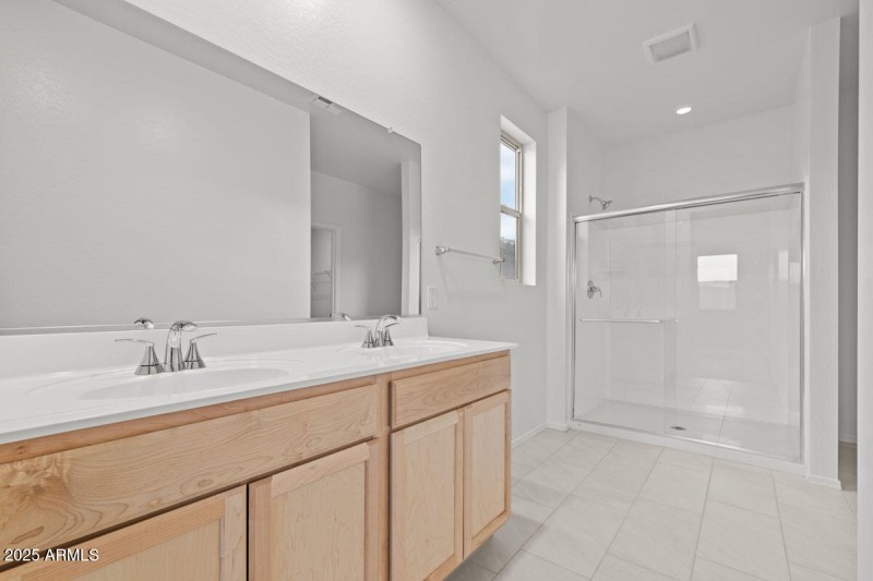 KBPHX_MIR_EntradaDelOro-Lot33_7187-1200