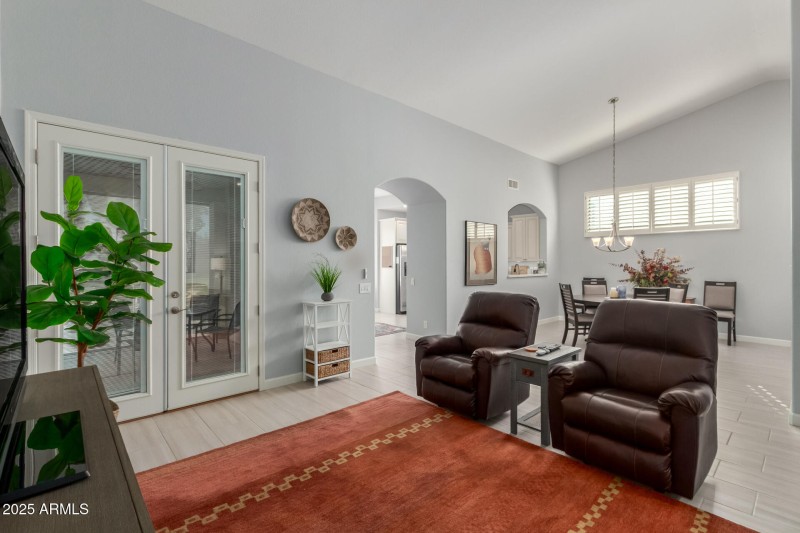 10 Open Living & Dining