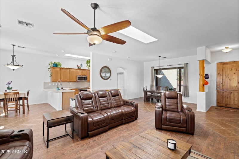 16-Family to Kitchen