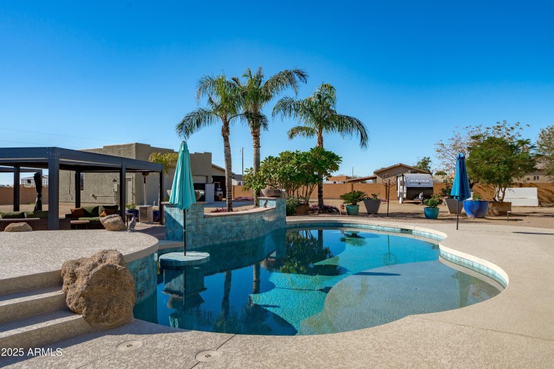 49-Pool and Backyard