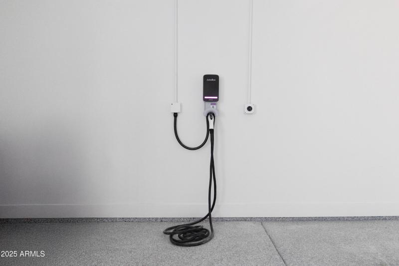 E Sharon Dr. (5728)-25