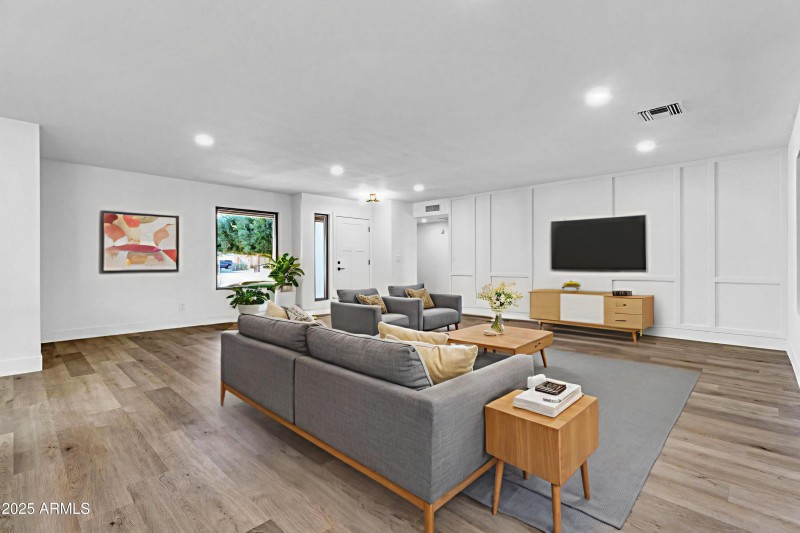 940-S-78th-Pl-12 - 4-2