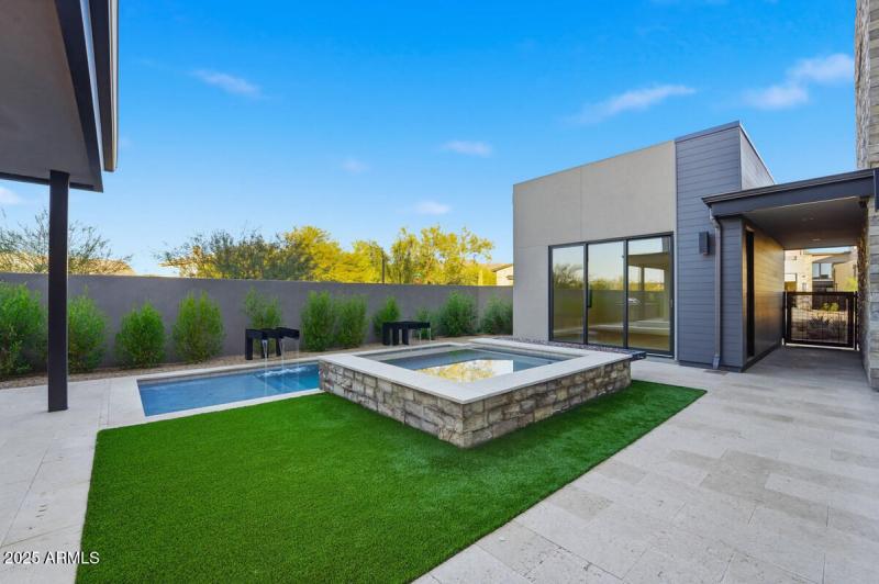 18576 N 92nd Pl-63 (1)