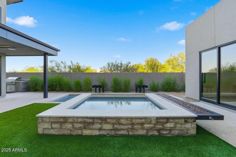 18576 N 92nd Pl-61 (1)