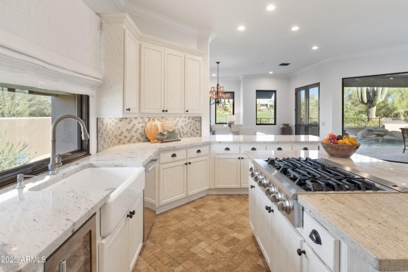 9894 E Hidden Green Dr-48