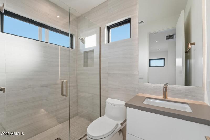 18576 N 92nd Pl-53 (1)