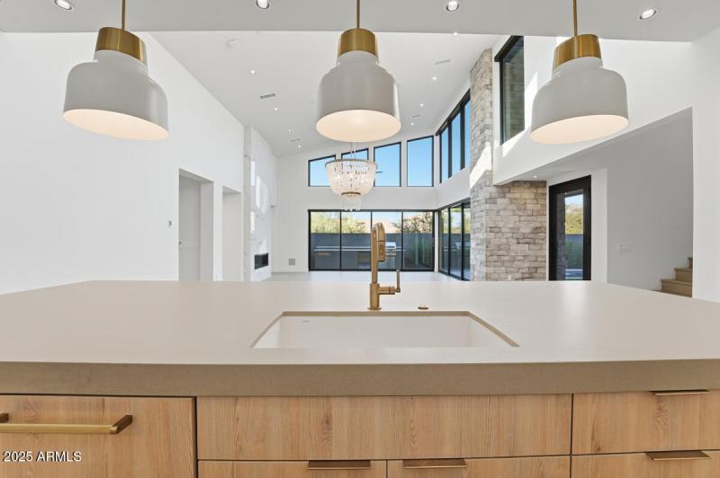 18576 N 92nd Pl-20 (1)