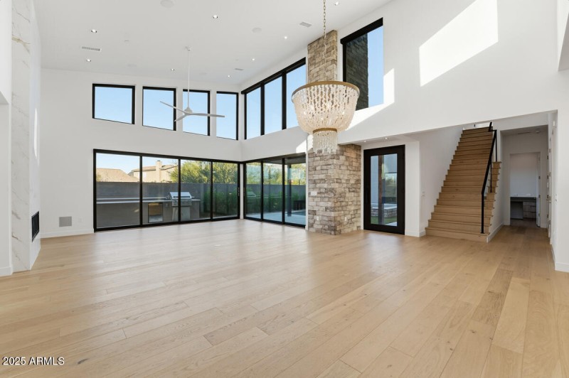 18576 N 92nd Pl-09 (1)