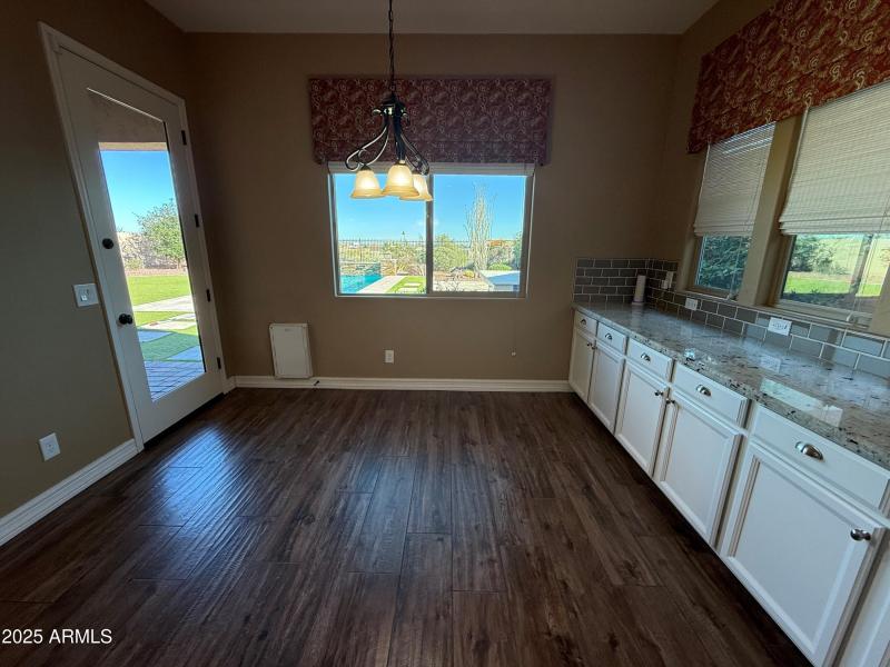 2709 N Black Rock Rd (7)