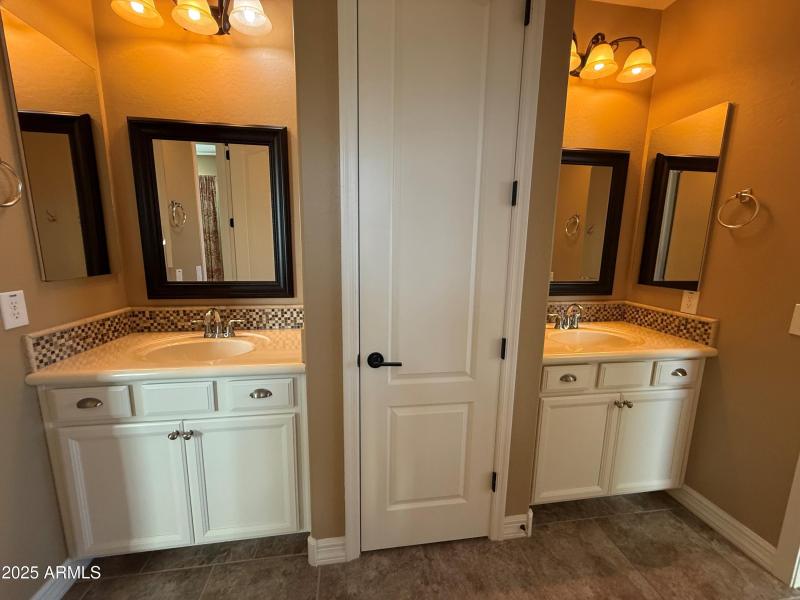 2709 N Black Rock Rd (33)