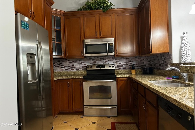 529D9274-8E31-4A4F-9A63-CB13218EBA36