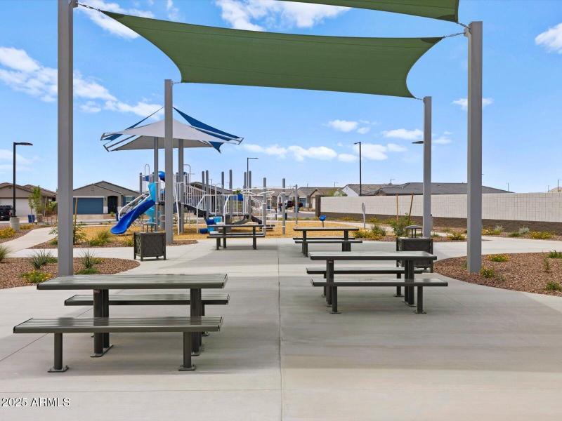 Allure Vista Amenities